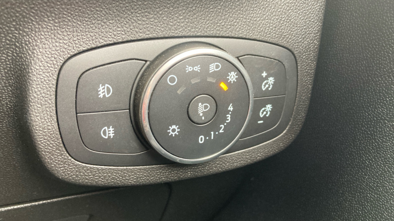 Ford Fiesta 1.1 Zetec 5dr Petrol Hatchback